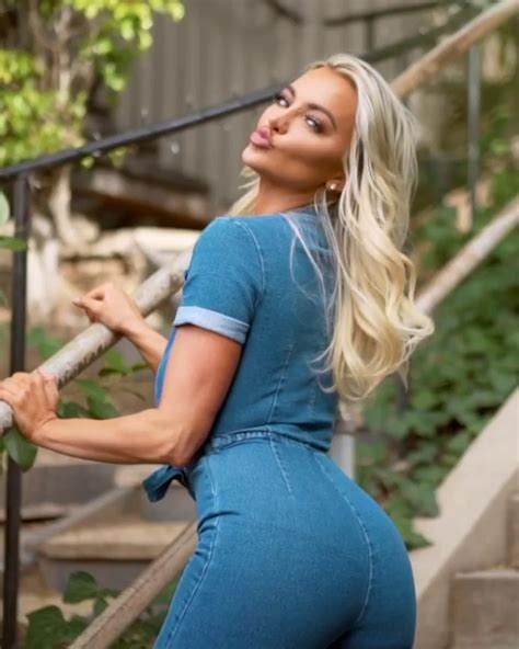 lindsey pelas nue|Lindsey Pelas Nude & Sexy (93 Photos + GIFs & VIdeos)